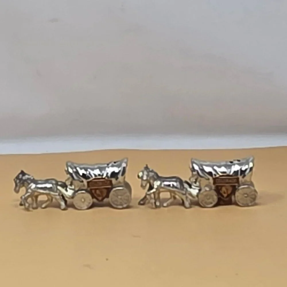 Vintage Silver-Plated Covered Wagon Colorado Salt &‎ Pepper Shakers Set